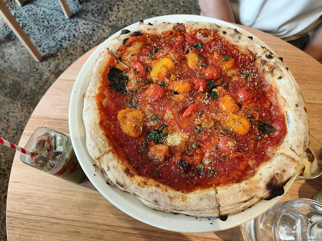 Opinii despre Chéri în South Melbourne - Hospitality and gastronomy