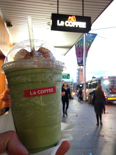 Comentarii opinii despre La Coffee House