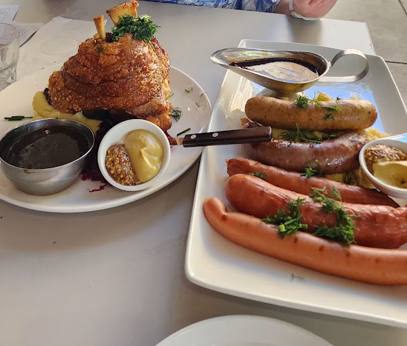 Comentarii opinii despre The Haus Restaurant