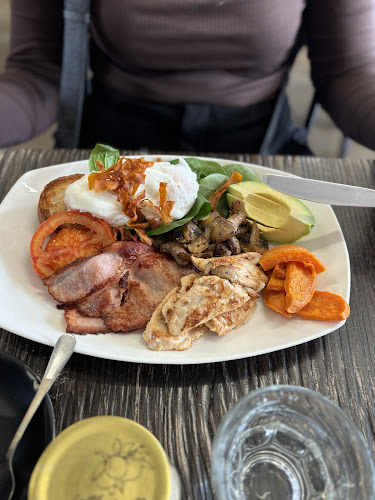 Comentarii opinii despre Stanley's Cafe / Restaurant