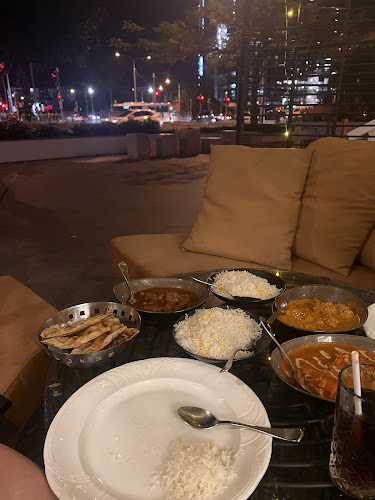 Cnr Margret Ave and GoldCoast Highway, 22 Surf Parade, Broadbeach QLD 4218