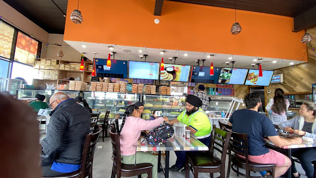 5 Palmers Rd Service Rd, Truganina VIC 3029