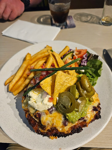 201-207 Main Rd, Maroochydore QLD 4558