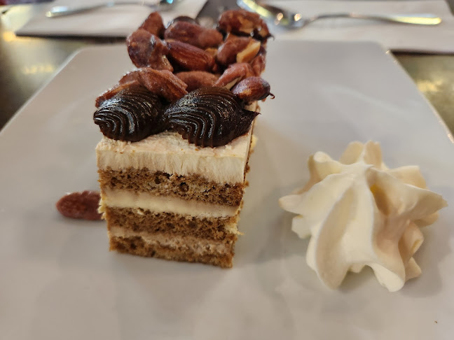 The Rocks Cafe - Hospitality and gastronomy