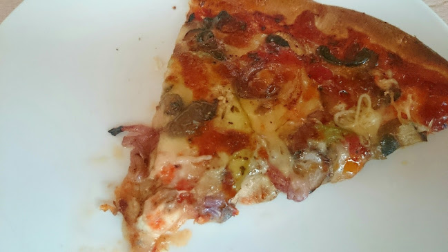 Eat Pizza - Hospitality and gastronomy