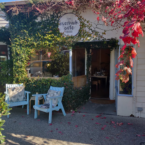 Riverbank Cafe