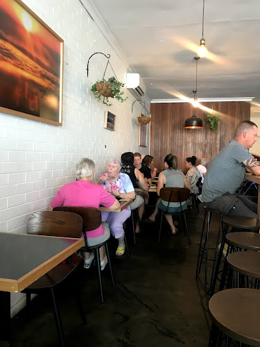 Comentarii opinii despre WoodHouse Cafe