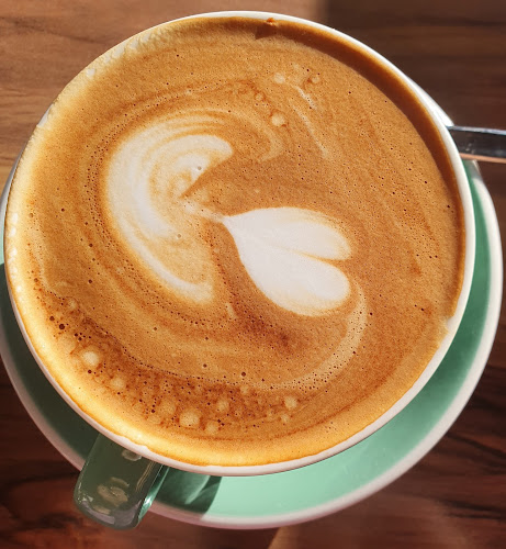 97 Ekibin Rd, Annerley QLD 4103