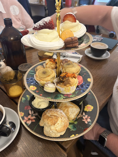 Comentarii opinii despre King Henry’s Restaurant