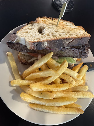 Gosnells Hotel - Perth