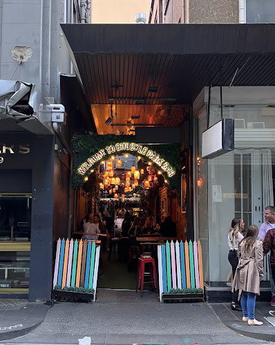 Comentarii opinii despre Chuckle Park Bar