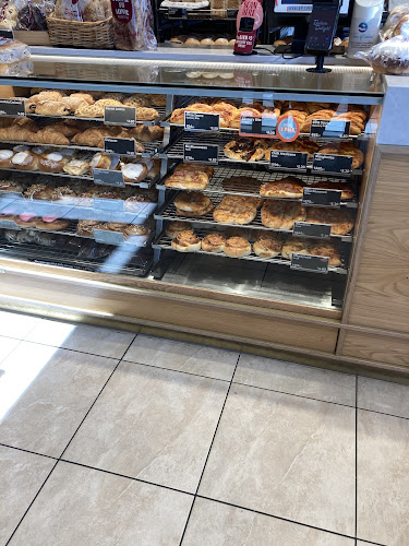 Bakers Delight Warrnambool CBD - Hospitality and gastronomy