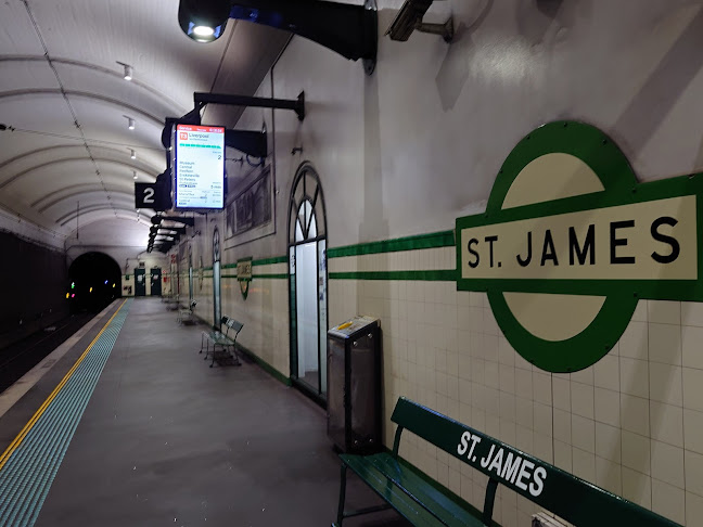 Metro St James