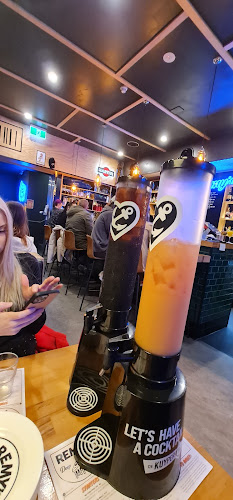 Opinii despre Remy's - Deep Dish Pizza & Bar în Adelaide - Hospitality and gastronomy