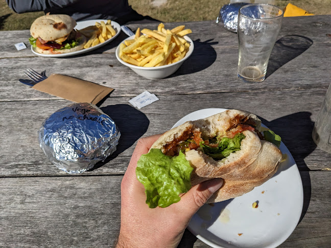 Opinii despre Willawarrin Hotel în Sydney - Hospitality and gastronomy