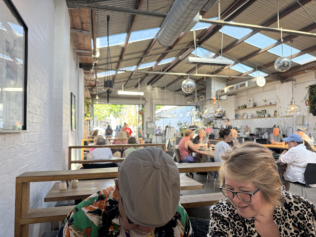 Opinii despre King Of The Castle Cafe în Geelong West - Hospitality and gastronomy