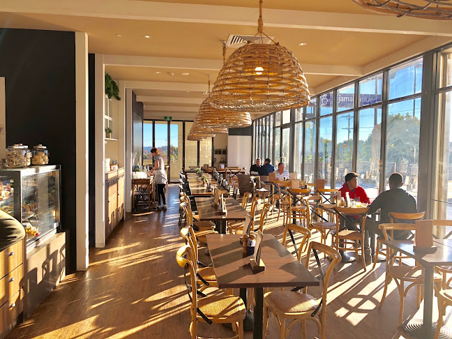 Comentarii opinii despre Jamaica Blue The Ridge Shopping Centre