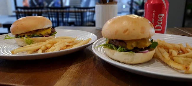 Fatmans Burgers and Grill - Hospitality and gastronomy