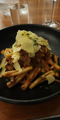 Comentarii opinii despre Sarin's Restaurant & Bar/Bistro