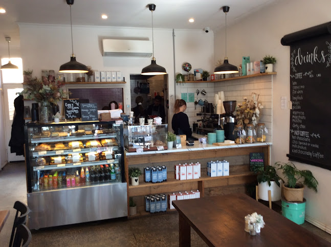 Country Heart Cafe - Hospitality and gastronomy