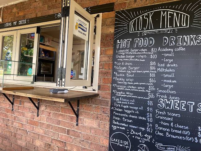 Lakeside Kiosk & Cafe
