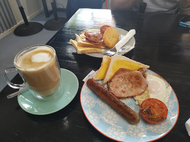 25 Ocean St, Victor Harbor SA 5211