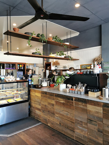 The Happy Wife - Hospitality and gastronomy