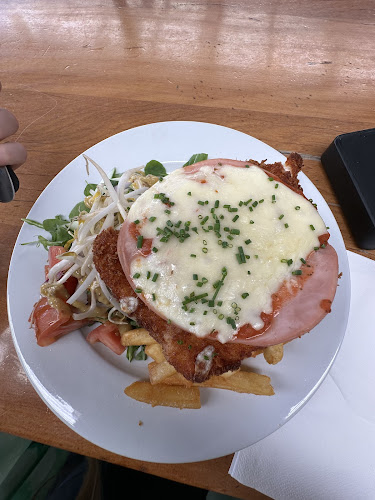 Railway Friendly Bar - Hospitality and gastronomy