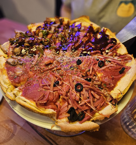 Remy's - Deep Dish Pizza & Bar - Adelaide