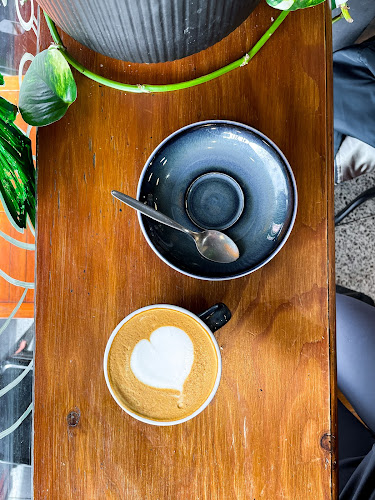 Shop F/66 Regent St, Redfern NSW 2016