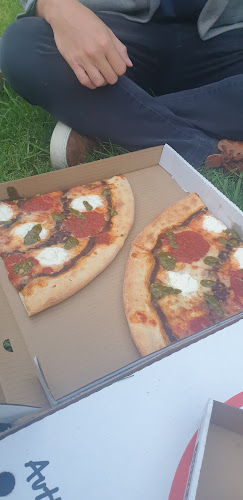 Sal's Authentic New York Pizza - Exhibition Street - Hospitality and gastronomy