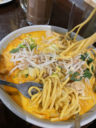 Makan² Cafe - Victoria Park