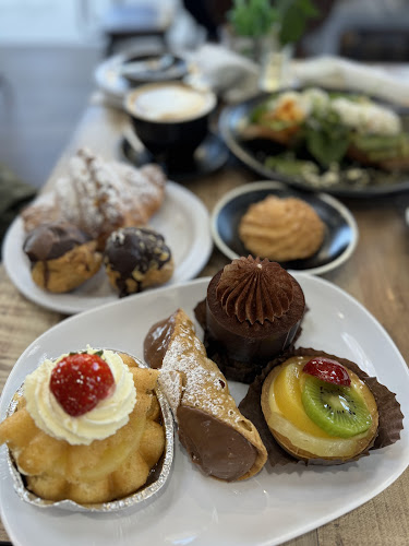 Profiterole Patisserie Strathfield - Sydney