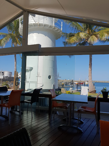 Lighthouse Seafood Mackay - Hospitality and gastronomy