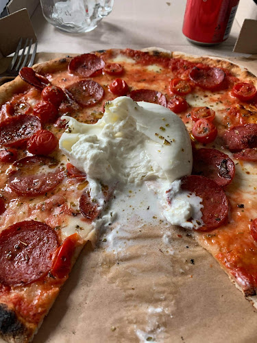 Johnny Gio's Pizza Bondi - Hospitality and gastronomy