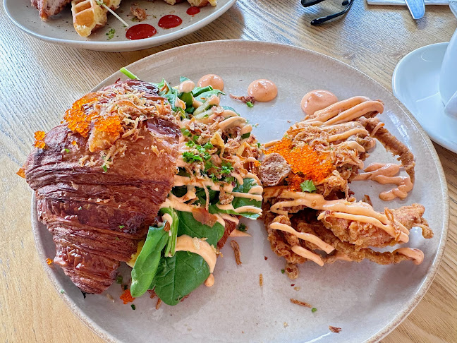 Comentarii opinii despre Leisurely coffee