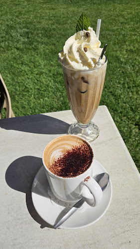 Opinii despre The Chocolate Cottage în Highfields - Hospitality and gastronomy