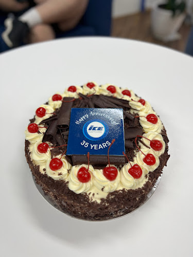 Opinii despre King of Cakes în Taringa - Hospitality and gastronomy