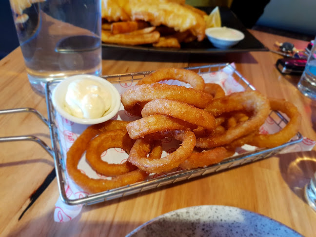 Comentarii opinii despre The Fish & Burger Co.