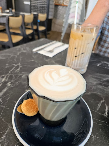 Comentarii opinii despre The Partisan