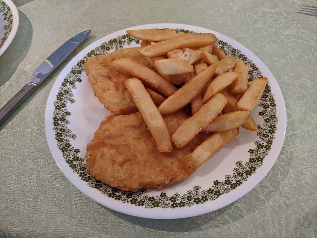 Caves Beach Takeaway - Hospitality and gastronomy