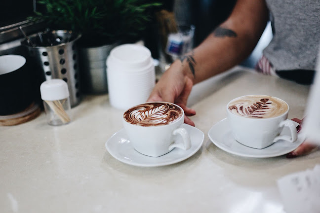 Ample Cafe & Bar - Hospitality and gastronomy