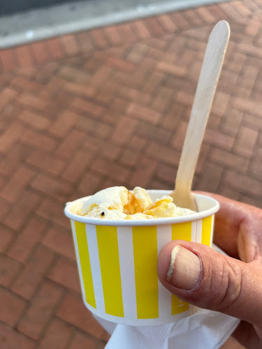 The Natural Waffle Ice Cream Parlour Old Bar - Hospitality and gastronomy