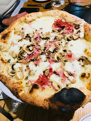 Comentarii opinii despre 400 Gradi - Essendon