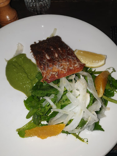 Opinii despre Soho Restaurant and Bar în Southbank - Hospitality and gastronomy