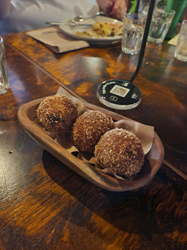 Opinii despre Gigi Pizzeria în Newtown - Hospitality and gastronomy