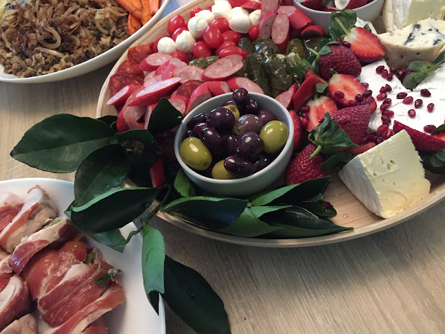 Dekiahs Food For Taste - Nowra