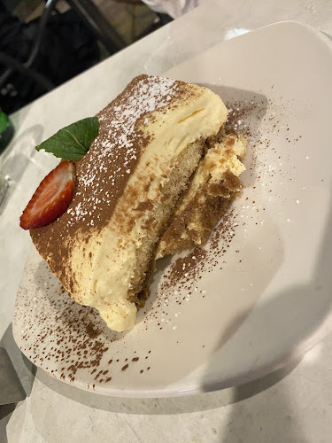 Opinii despre Villa Romana în Cairns City - Hospitality and gastronomy