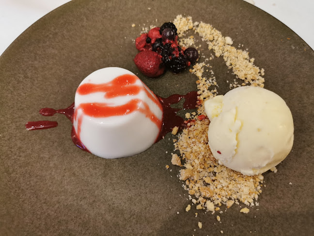 Fiasco's Steakhouse - Hospitality and gastronomy