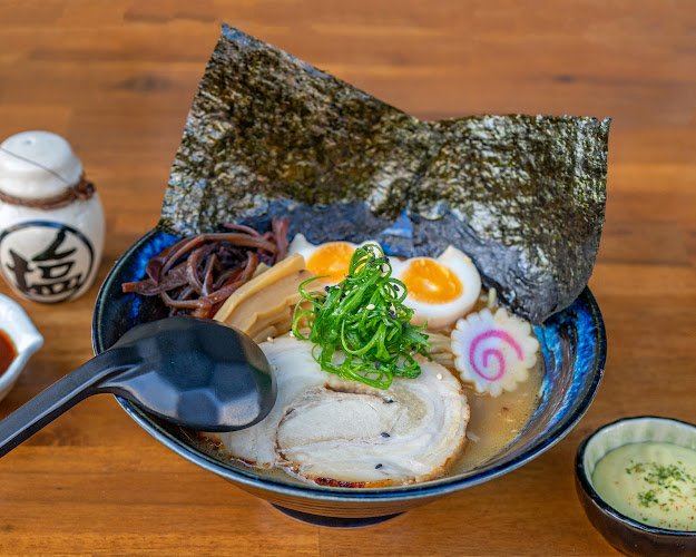 Tomodachi Izakaya & Bar - Hospitality and gastronomy